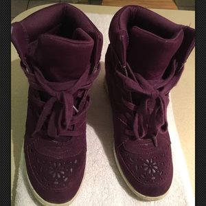 Vera wang wedges sneakers original